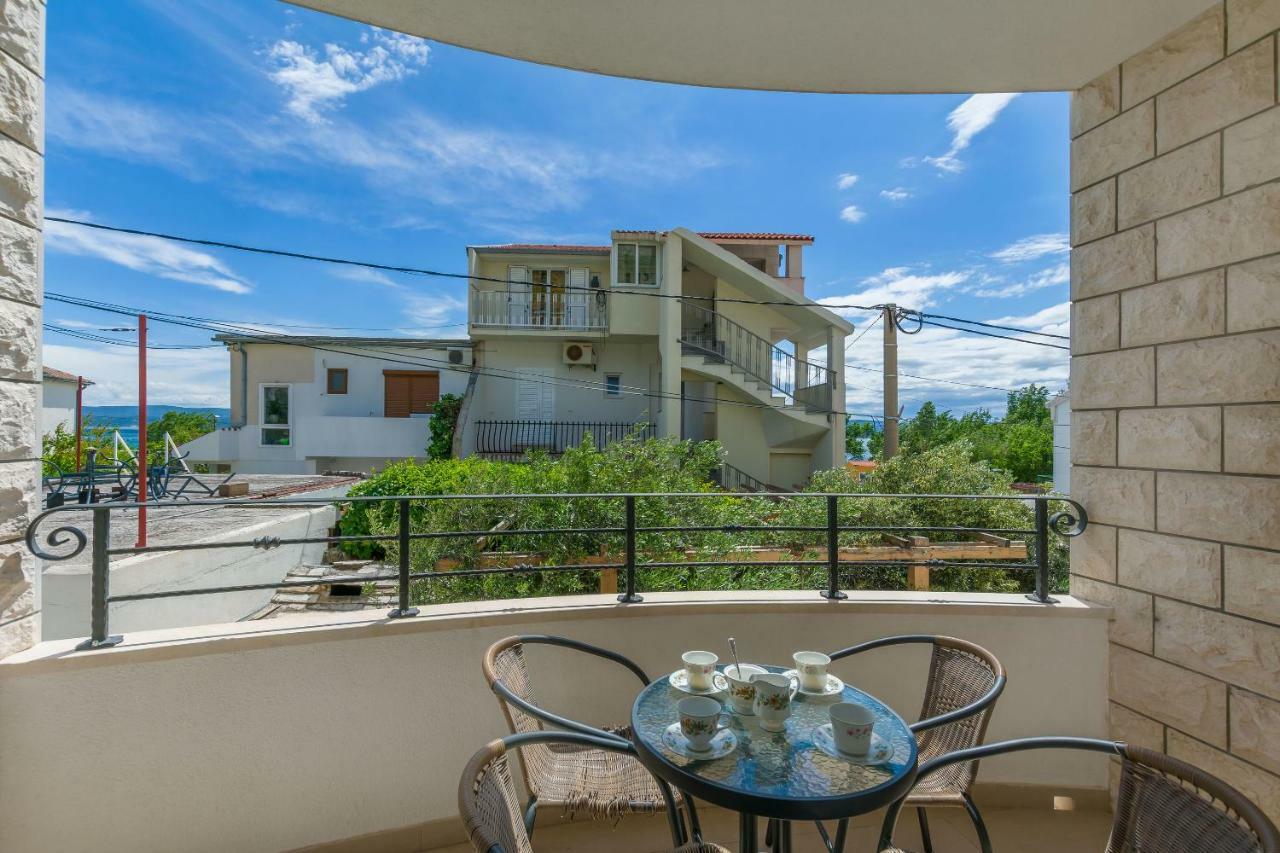 Apartments Villa Aquamarine Duce Exterior photo